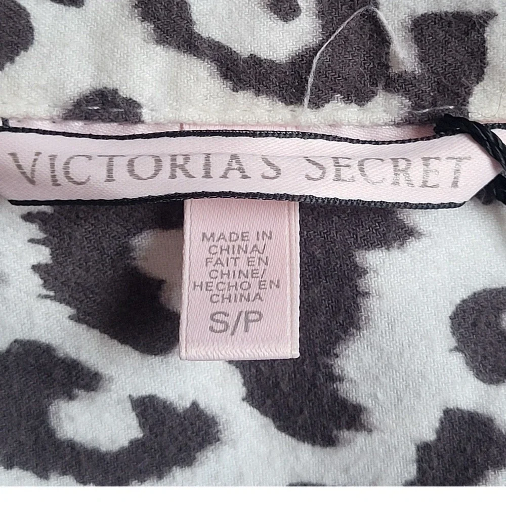 Victoria's‎ Secret Leopard Print Flannel Sleep Shirt Button Down Cozy size Small
